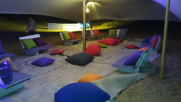 השכרת ספסל זולה לאירועים - רנטפרו